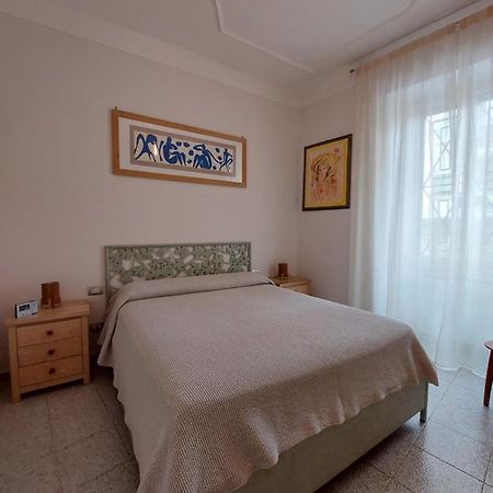 C R A Zy For Rhome Rome Bagian luar foto