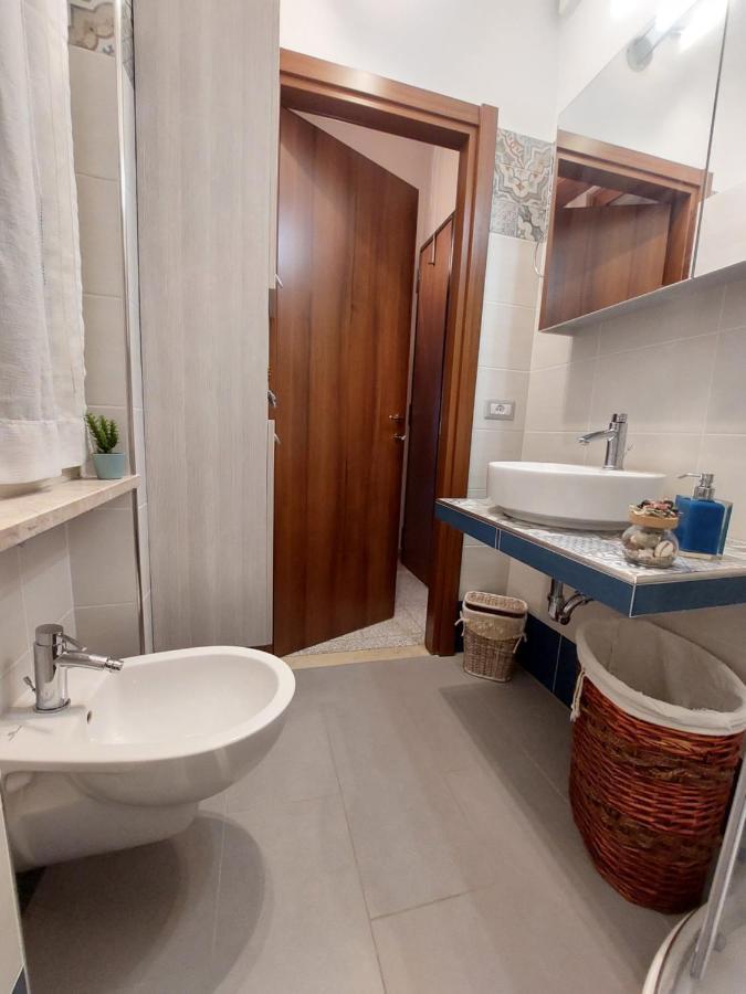 C R A Zy For Rhome Rome Bagian luar foto