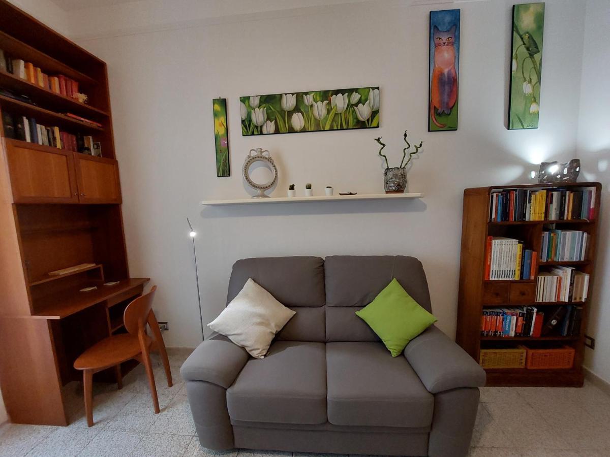 C R A Zy For Rhome Rome Bagian luar foto